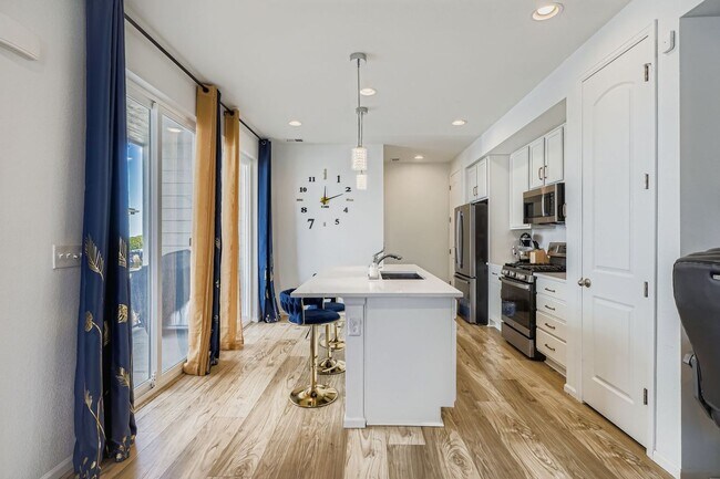 Building Photo - Beautiful Townhome- Great location off Tower Road! Low-maintenance living! (1/2 off 1st months' r...