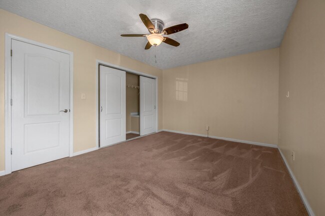 Building Photo - 139 Regency Point Path