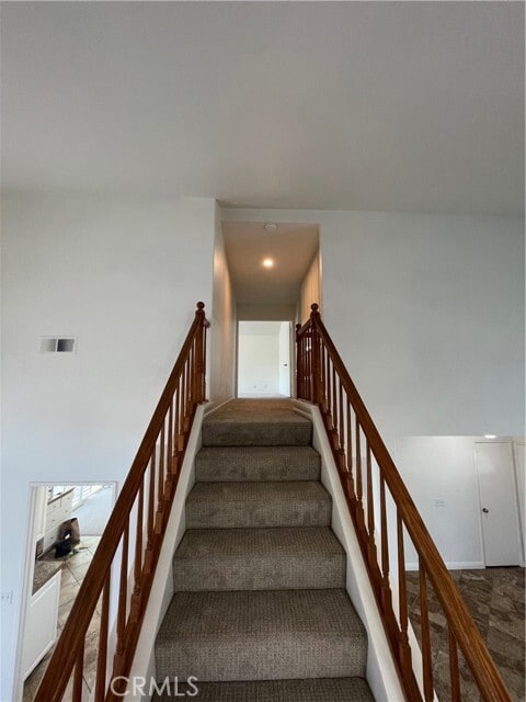 Building Photo - 41572 Willow Run Rd