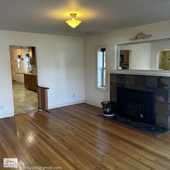 Building Photo - 1919 N 31st St