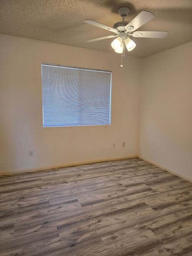 Building Photo - Coming Soon!! Wonderful neighborhood close...