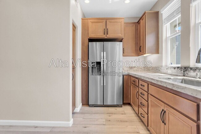 Building Photo - 16912 Laurel Hill Ln