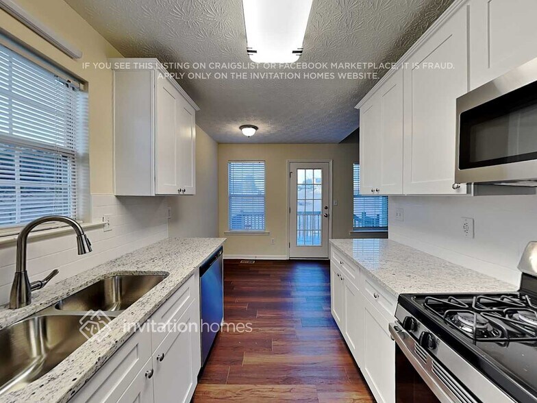 Building Photo - 51 Villa Ridge Dr