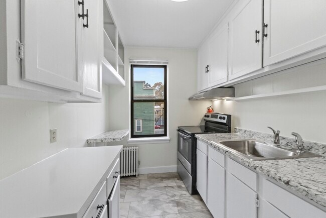 Building Photo - 38-40 Cedar St