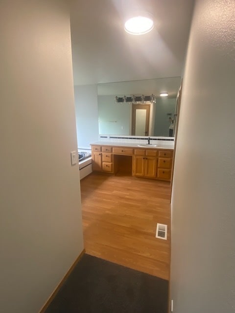 Building Photo - 11896 SE Sovereign Ct