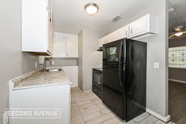 Building Photo - 4205 Connie St