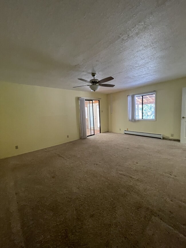 Building Photo - 95 County Rd 84 E