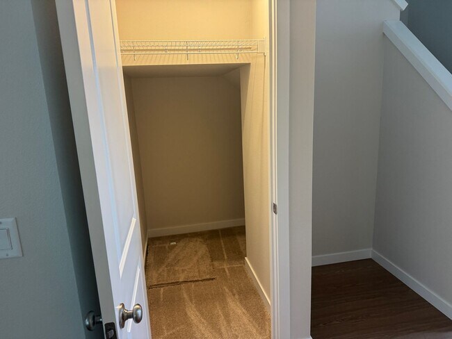 Building Photo - Spacious 3 Bedroom – Move-In Ready Brand n...