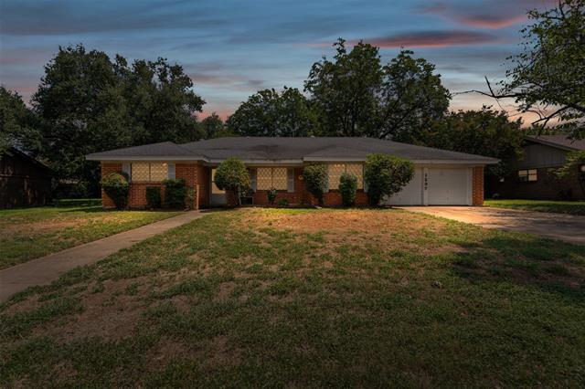 Building Photo - 1237 Wedgewood Dr