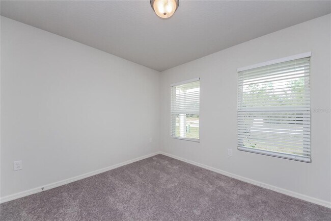 Building Photo - 208 Gladiola Ct