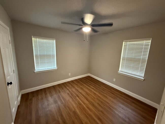 Building Photo - 4100 Wrangler Dr