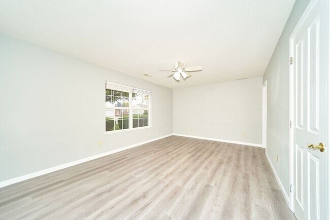 Building Photo - Newly Renovated 3 Bedroom Home in Avon Schools!