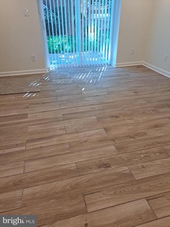 Building Photo - 3712 Clarendon Ave