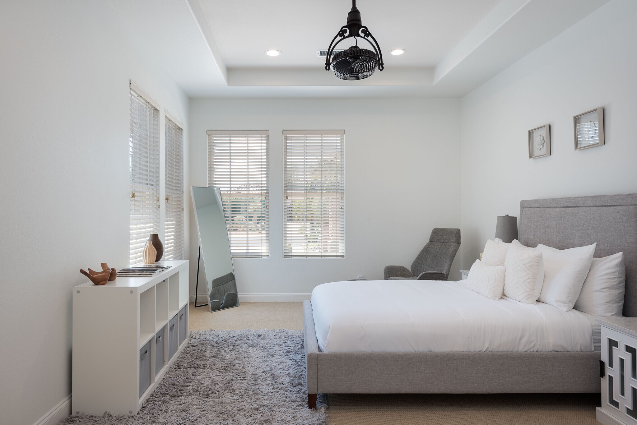 Building Photo - 45 Vista Encantada