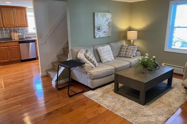 Building Photo - 107 Fillmore St