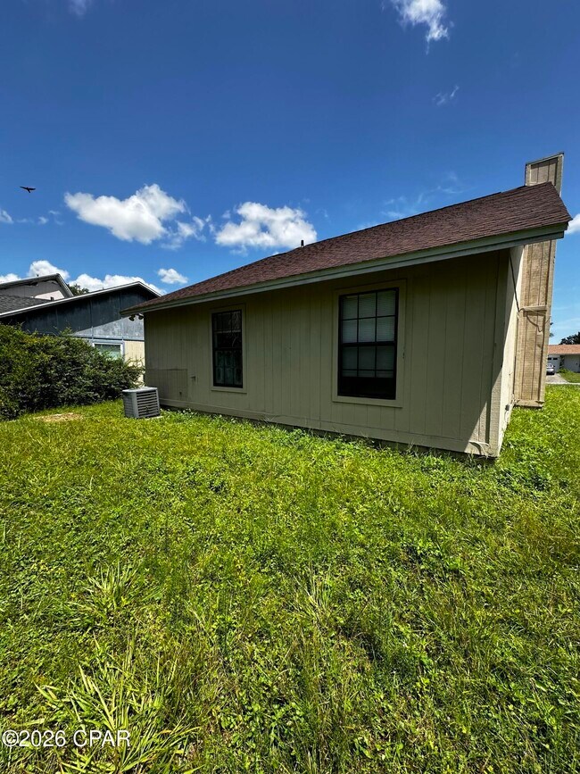 Building Photo - 126 Kristine Blvd