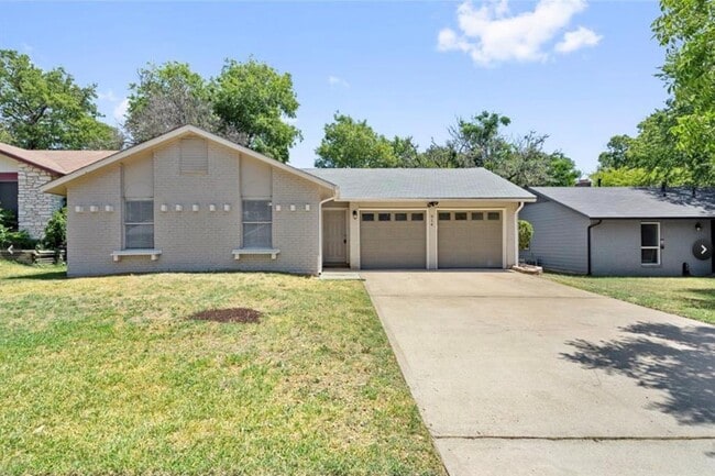 Building Photo - 914 Hillside Oaks Dr