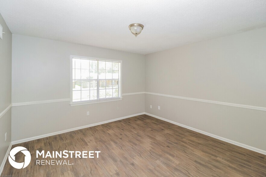 Building Photo - 5380 Albemarle Dr