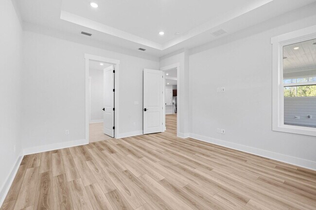 Building Photo - 58 Ferndale Ct