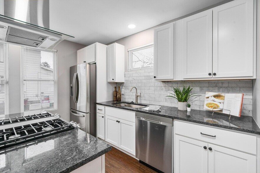 Building Photo - 1408 S Ohio Ave