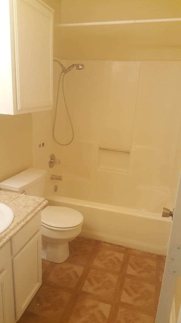 Building Photo - One Side of Duplex is Waiting for You- 2 Bed- 2 Bath- Lake Worth on Cul De Sac- 76135