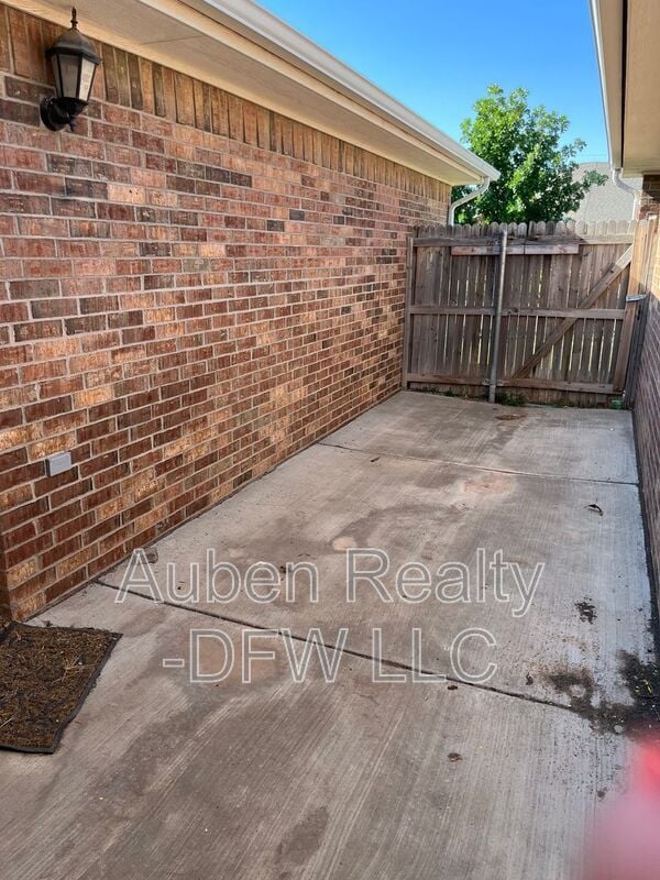 Building Photo - 2800 Steve's Way