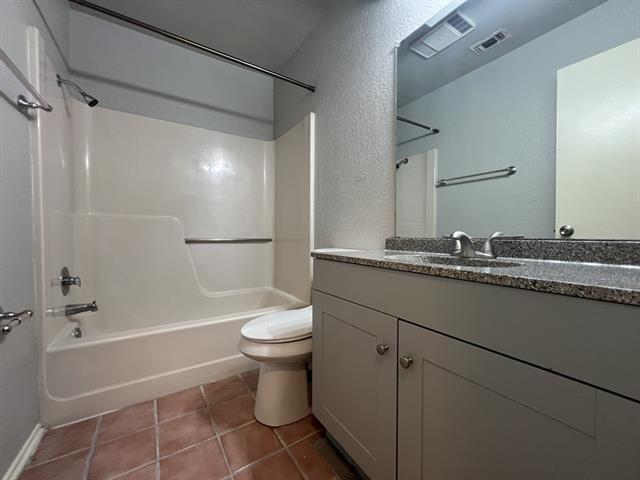 Building Photo - 4011 Ridgebrook Dr