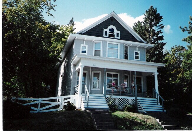 Primary Photo - 929/931 e 6th st