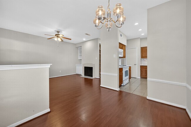 Building Photo - 1103 Dulles Ave