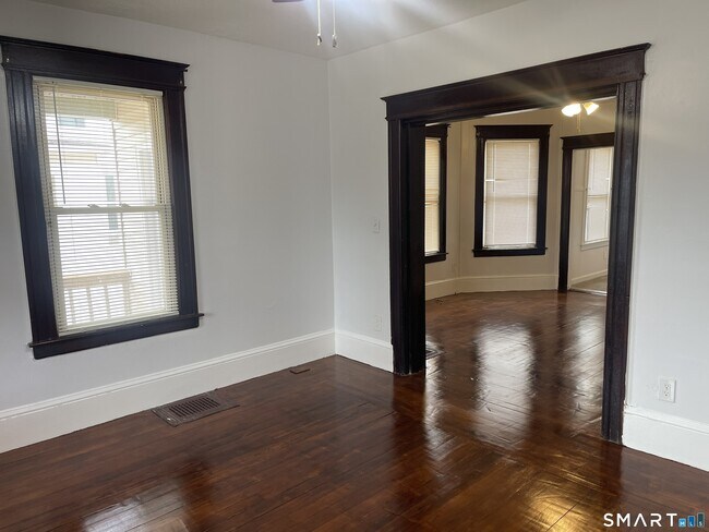 Building Photo - 692 Enfield St