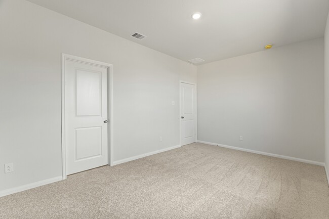 Building Photo - 8839 New Jade Dr