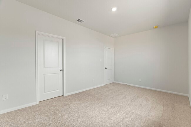 Building Photo - 8943 New Jade Dr