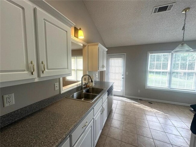 Building Photo - 2743 Sam Calvin Dr
