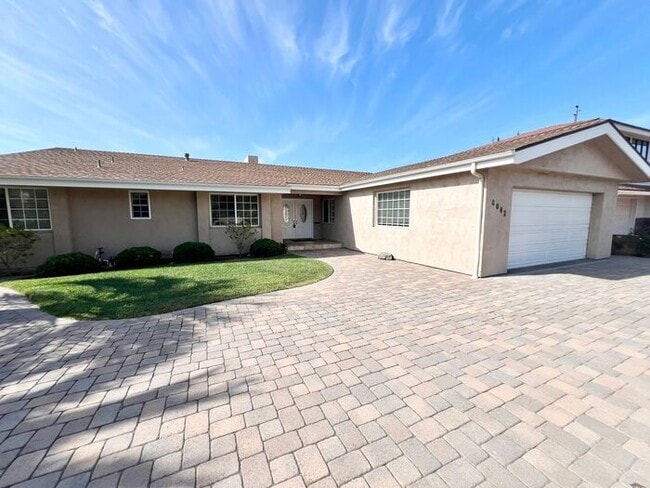 Building Photo - Beautiful 4-Bedroom Home with Modern Upgrades – Spacious 2,820 Sq Ft