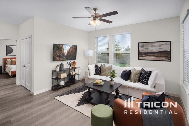 Building Photo - 2517 Finch Holw Dr