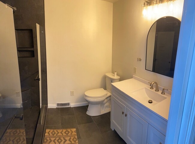 Building Photo - 266 Orion Ln