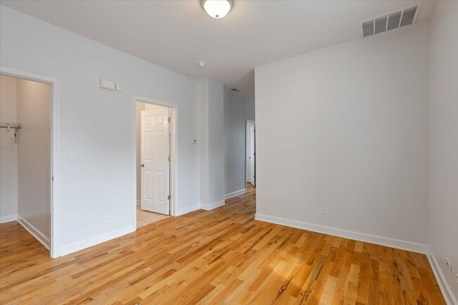 Building Photo - 1234 W 49th Pl