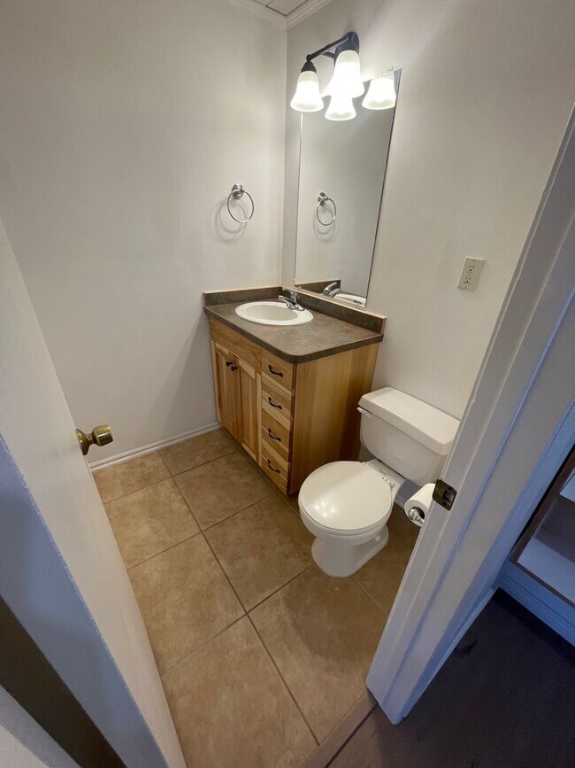 Building Photo - Beautiful Remodeled Home with nice yard.