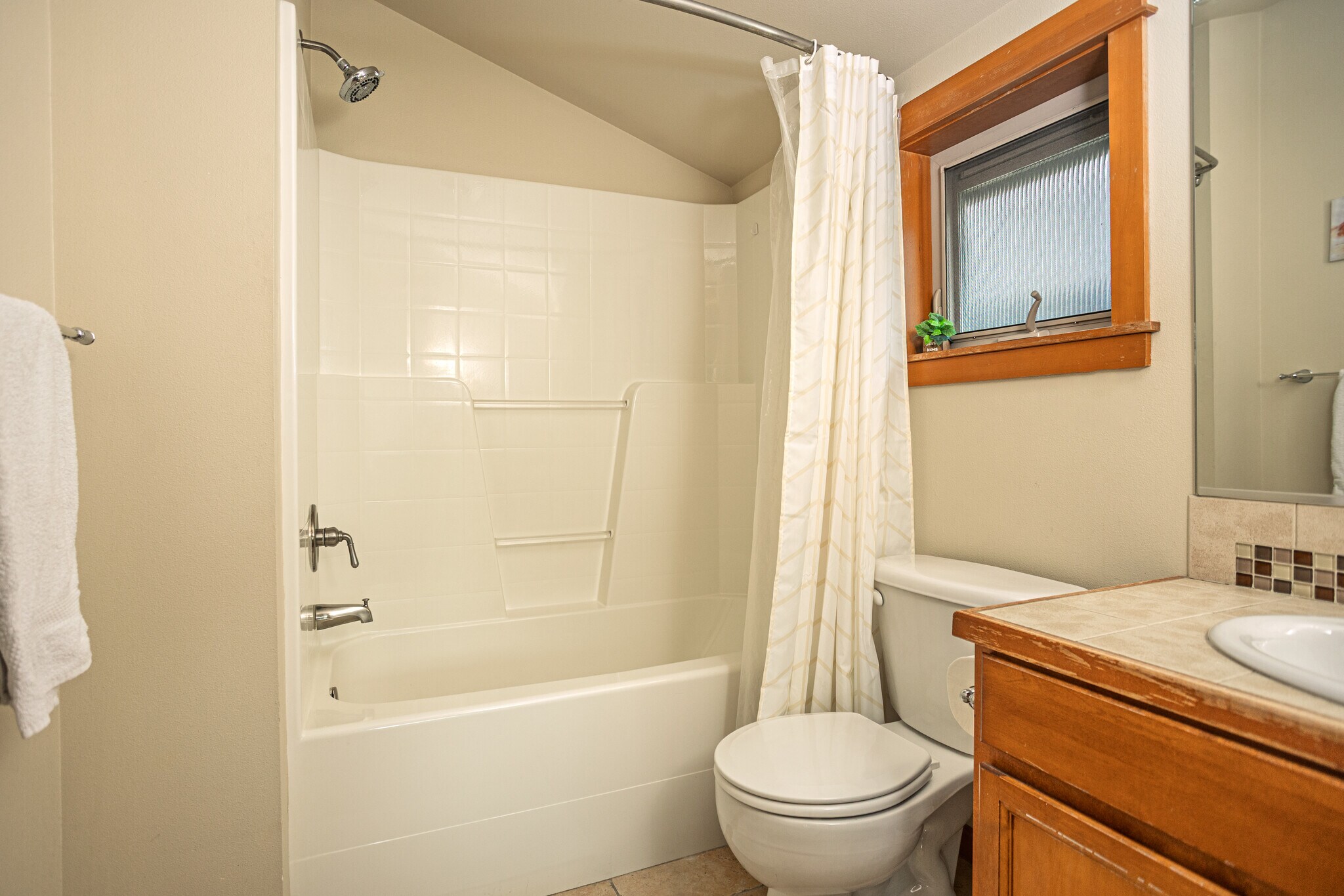 Building Photo - 3314 Wetmore Ave S