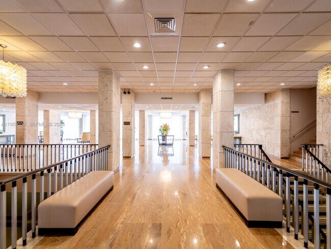 Building Photo - 1985 S Ocean Dr