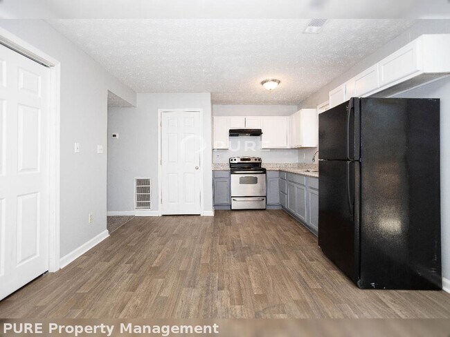 Building Photo - 6528 Buffington Rd