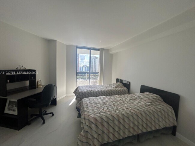 Building Photo - 3400 NE 192 St