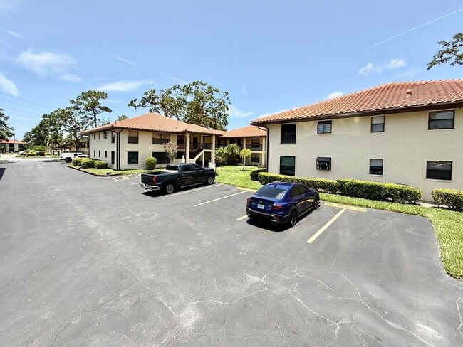 Building Photo - 2212 Hammock Pine Blvd