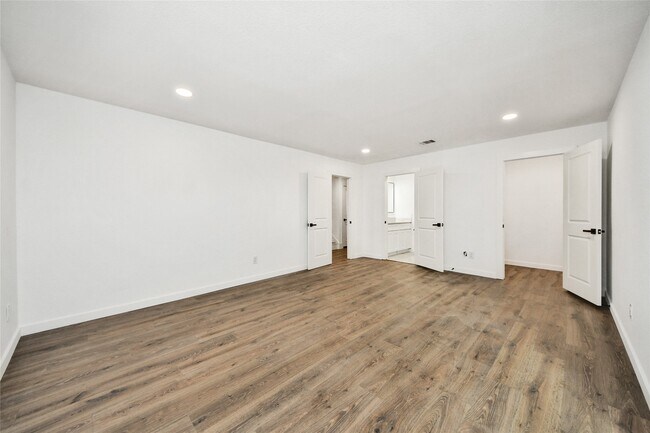 Building Photo - 33 Kittiwake Ct