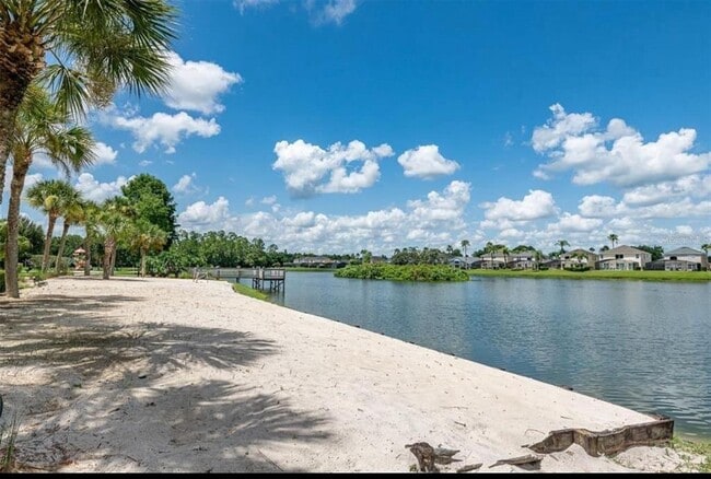 Building Photo - 1017 Park Ridge Cir