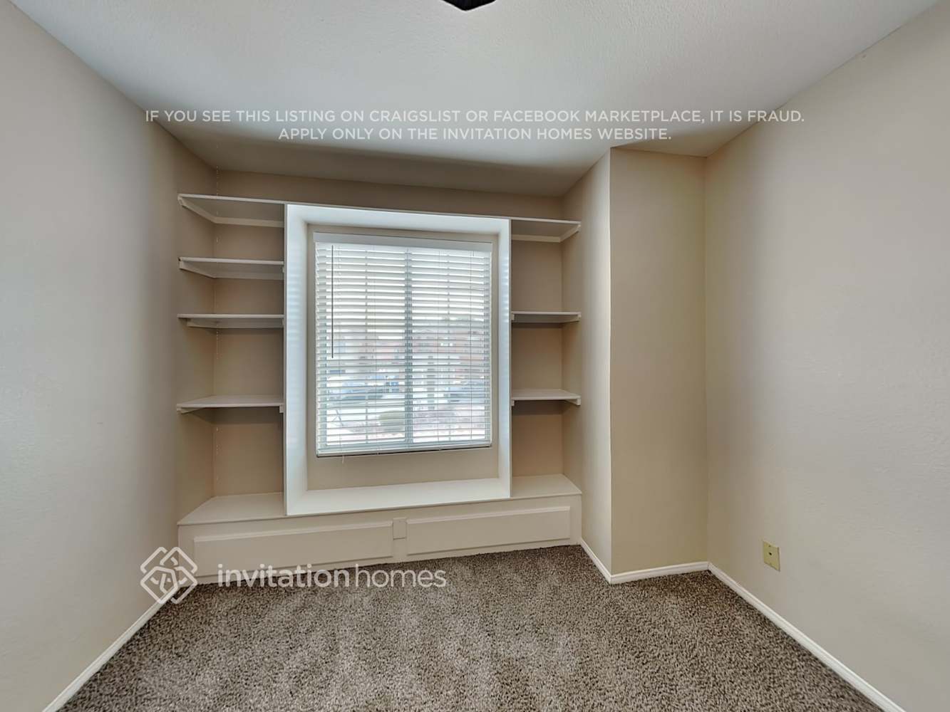 Building Photo - 1601 Fig Palm Ct