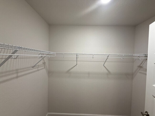 Building Photo - Truly Stunning 4-bedroom, 3-bathroom, 2 car garage in the beautiful new community of Villimar