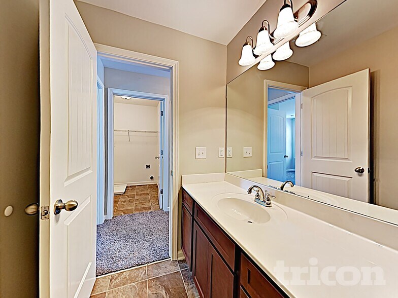 Building Photo - 7513 Nathaniel Woods Blvd