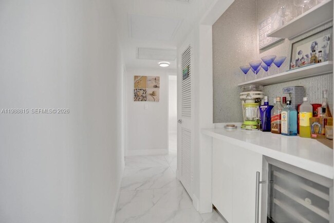 Building Photo - 2501 S Ocean Dr