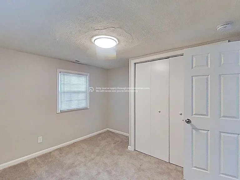 Building Photo - 5613 Norton Ave